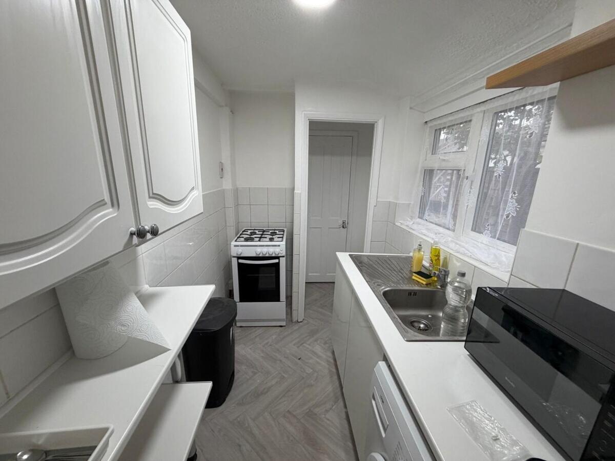 Central Luton, Guest House - Housity