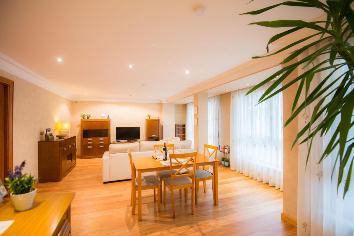 Apartamentos Gasteiz - Housity