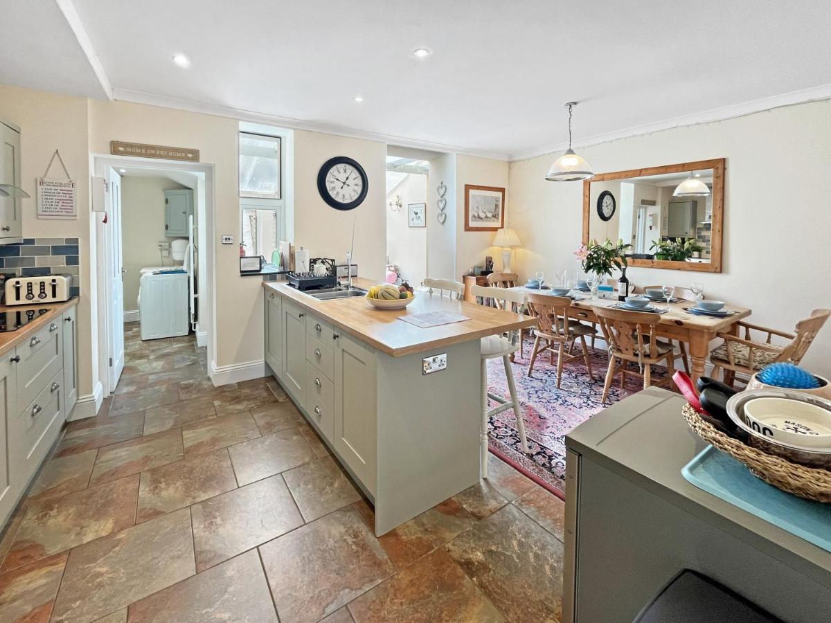 Pip's Corner - Housity