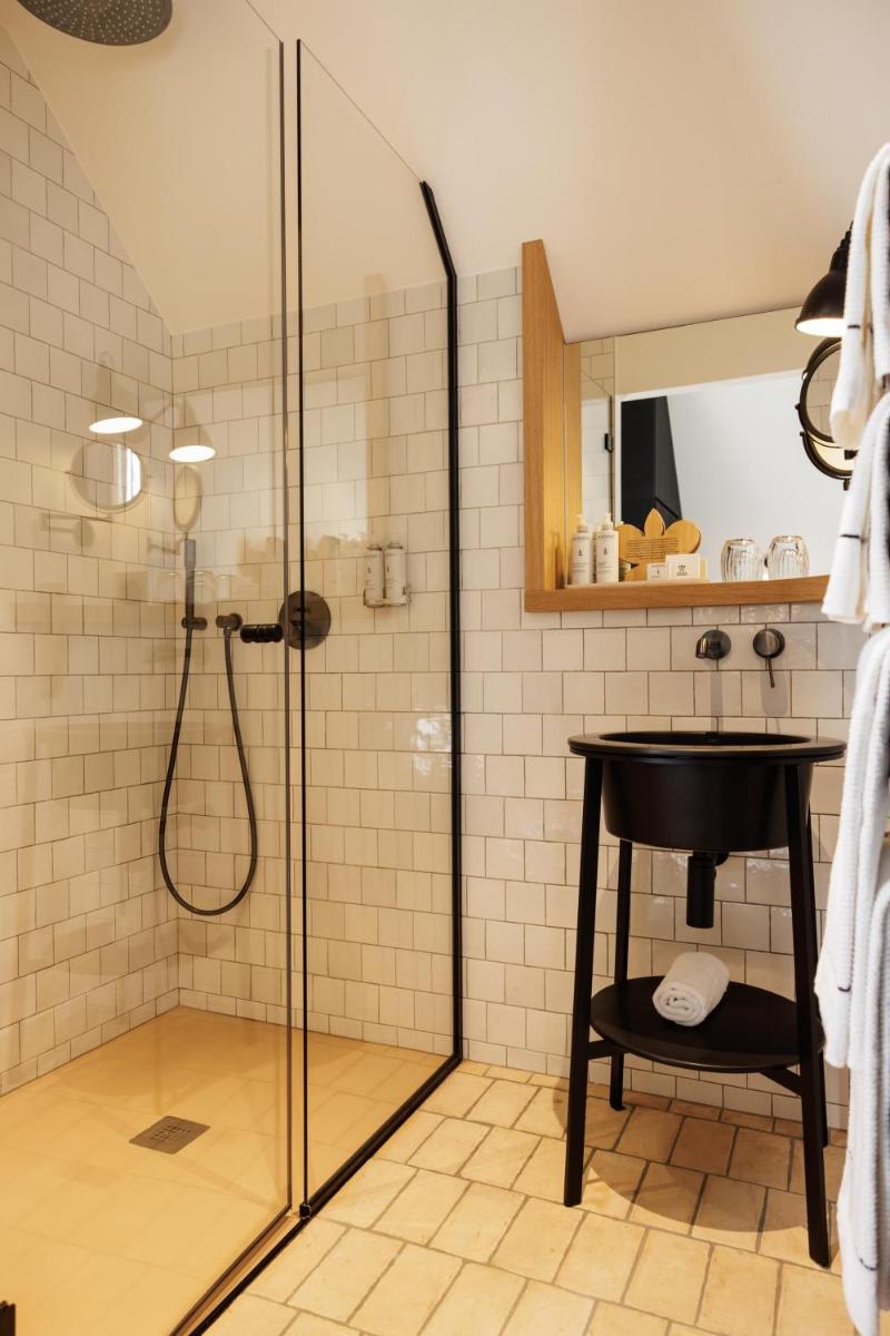 Salle de bains dans l'établissement Domaine de Locguénolé & Spa - Relais & Chateaux