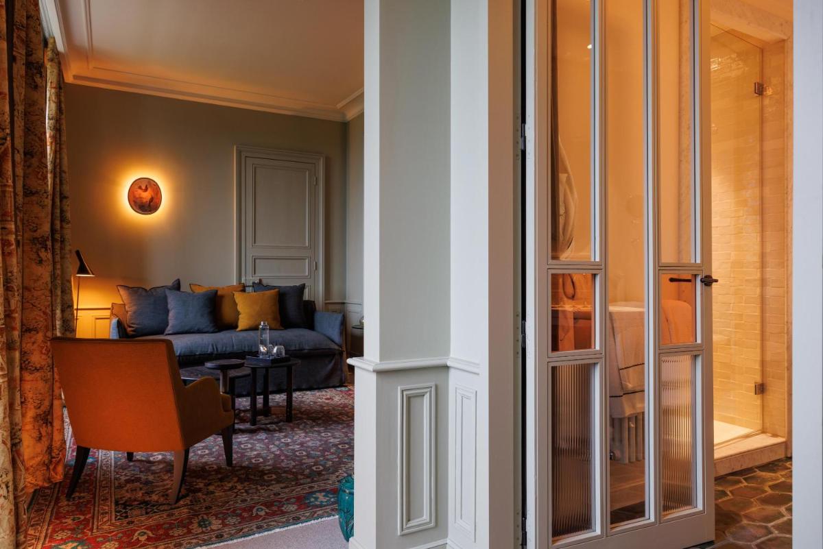 Coin salon dans l'établissement Domaine de Locguénolé & Spa - Relais & Chateaux