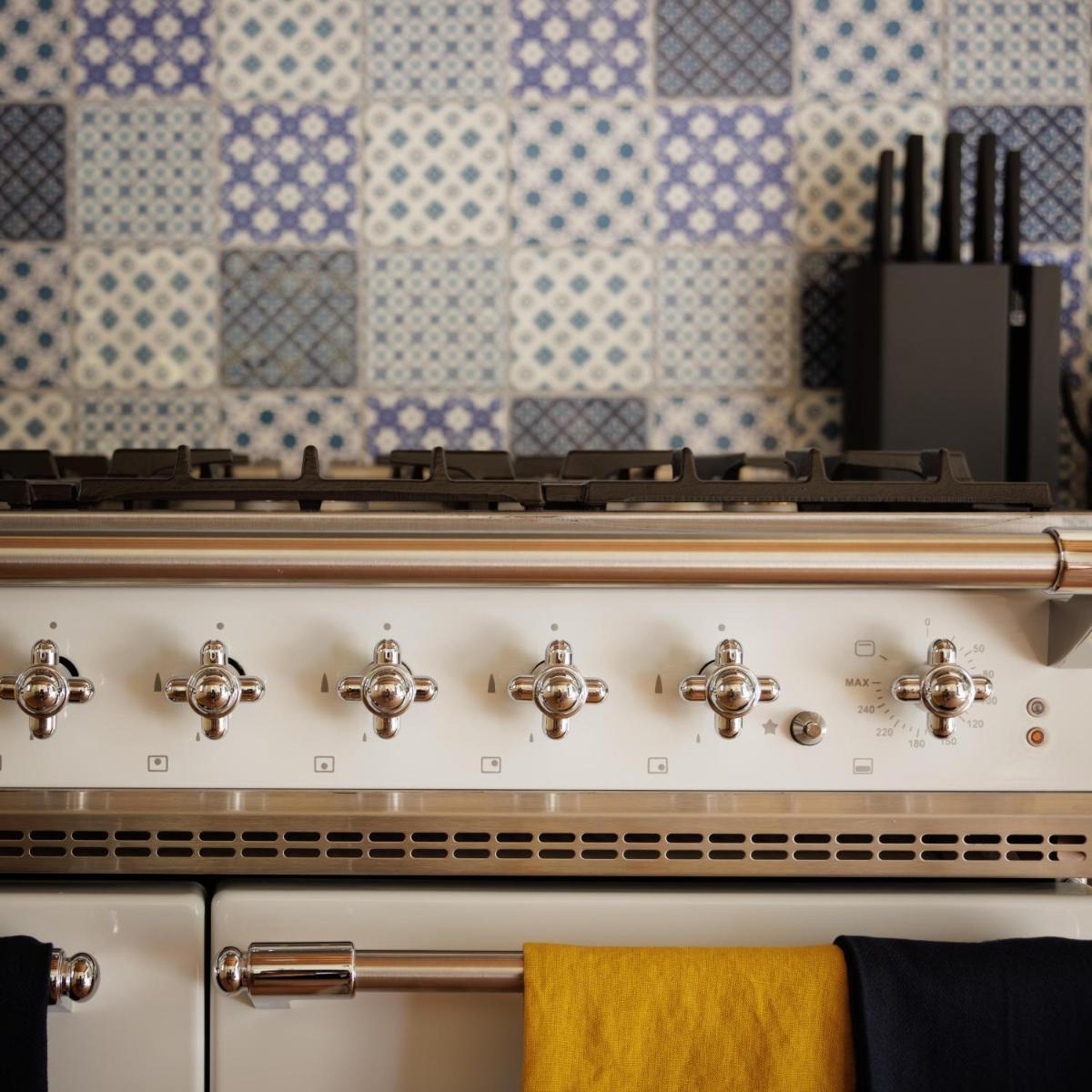 Cuisine ou kitchenette dans l'établissement Domaine de Locguénolé & Spa - Relais & Chateaux