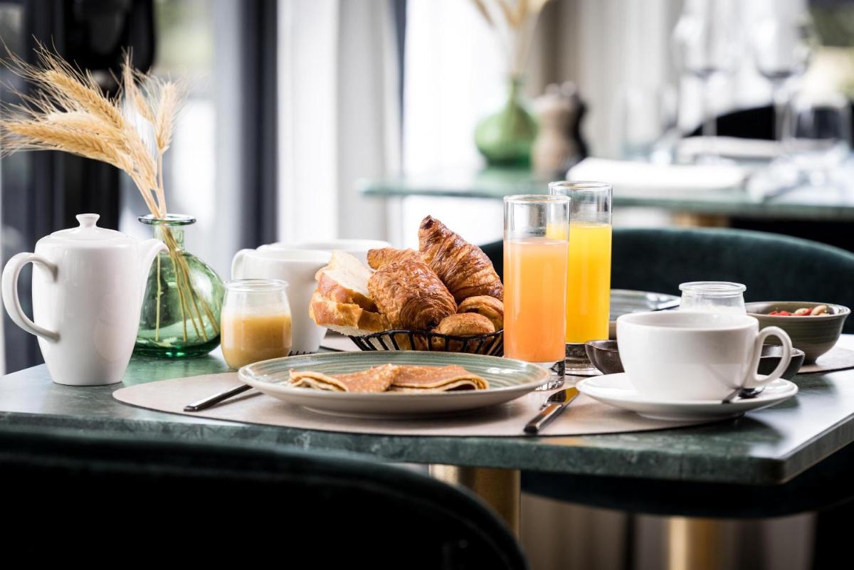 Nourriture dans l'hôtel ou à proximité