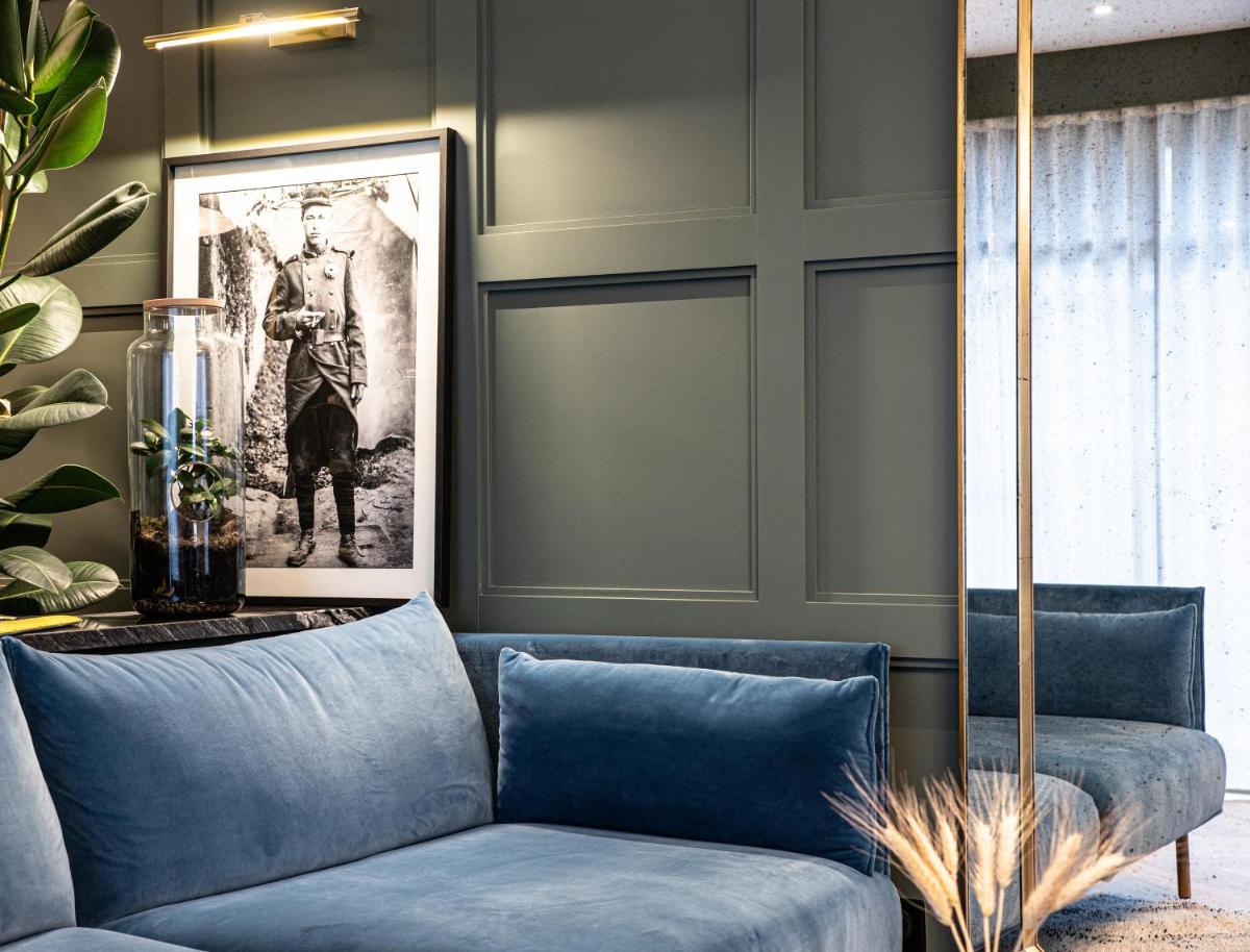 Coin salon dans l'établissement Le Celtique & Spa