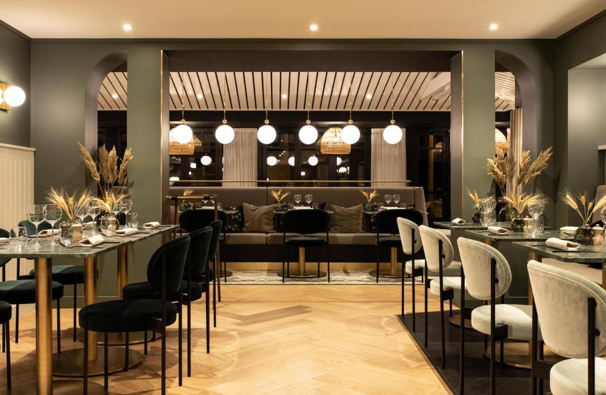 Coin salon dans l'établissement Le Celtique & Spa
