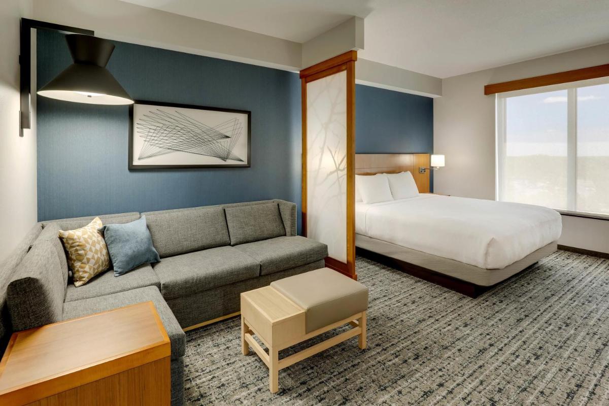 Hyatt Place St. Louis/Chesterfield - Housity