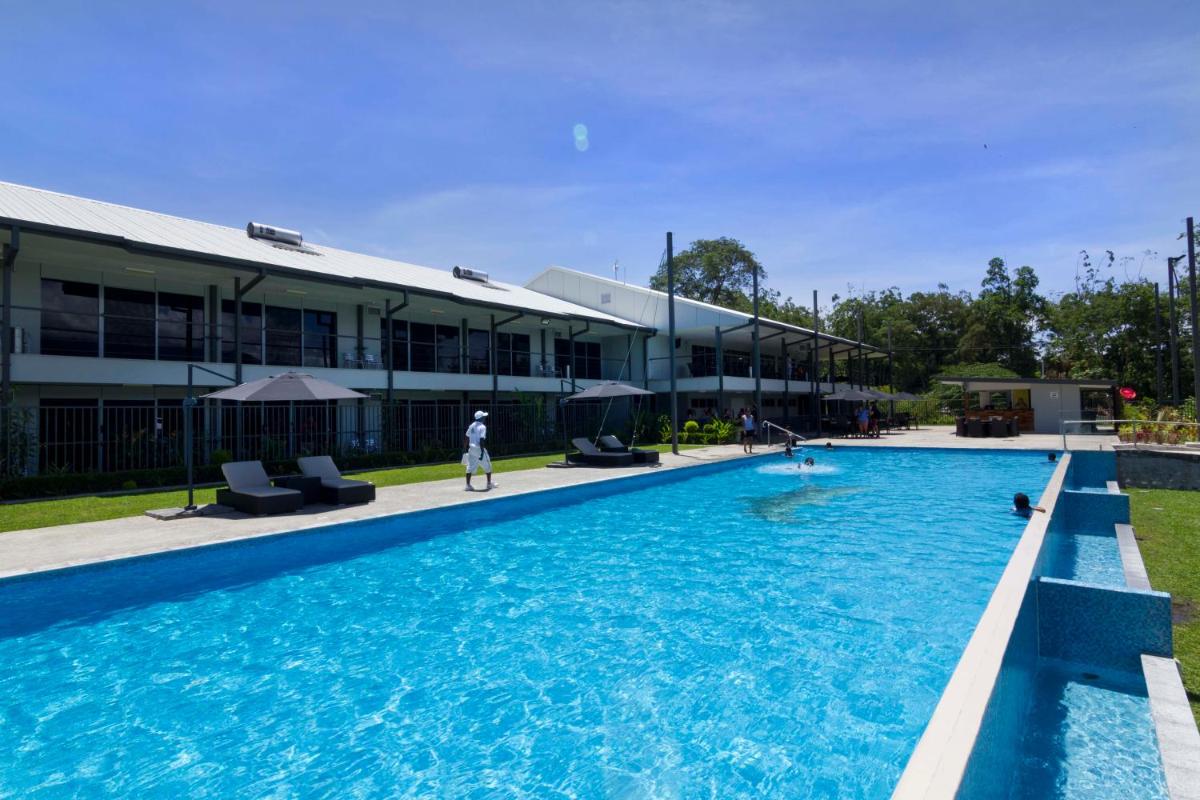 Crossroads Hotel Lae - Housity