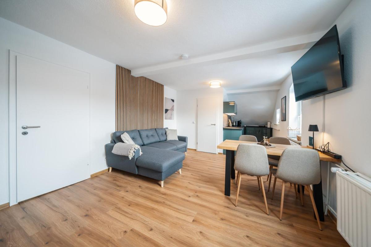 FeWo Janks - S3 - Modern old town apartment - Housity