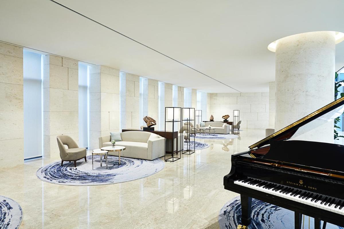 Landing Jeju Shinhwa World Hotel - Housity