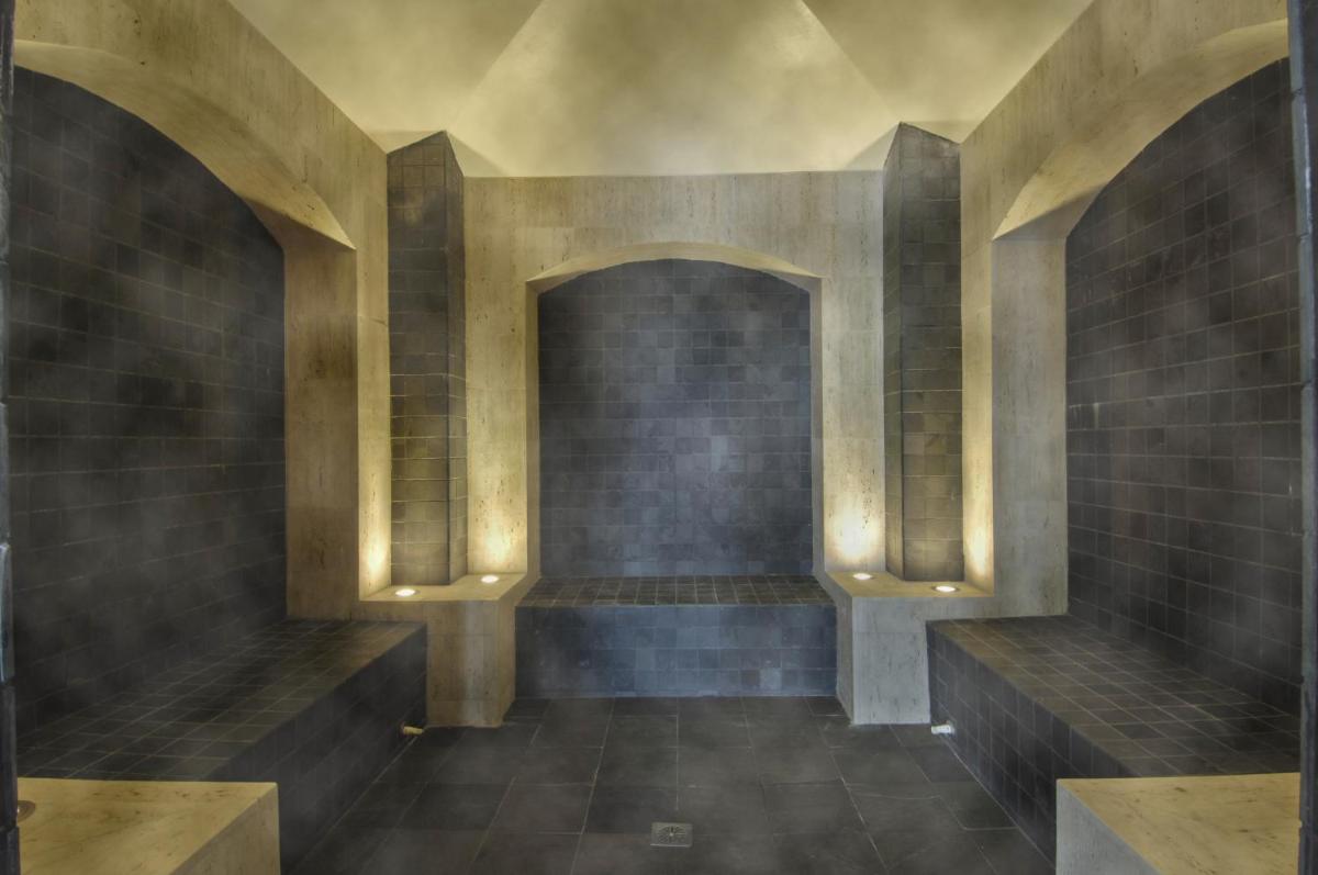 Imagem da galeria de Convento do Espinheiro, Historic Hotel & Spa em Évora