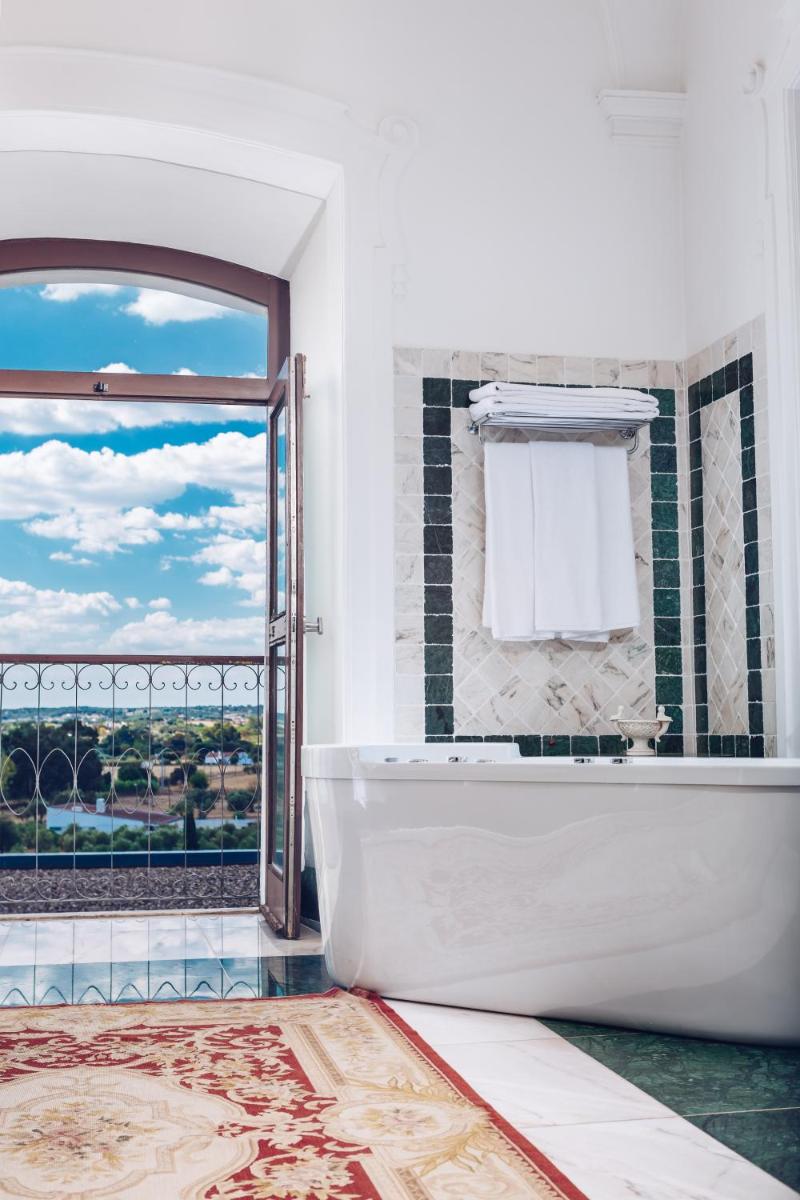 Imagem da galeria de Convento do Espinheiro, Historic Hotel & Spa em Évora