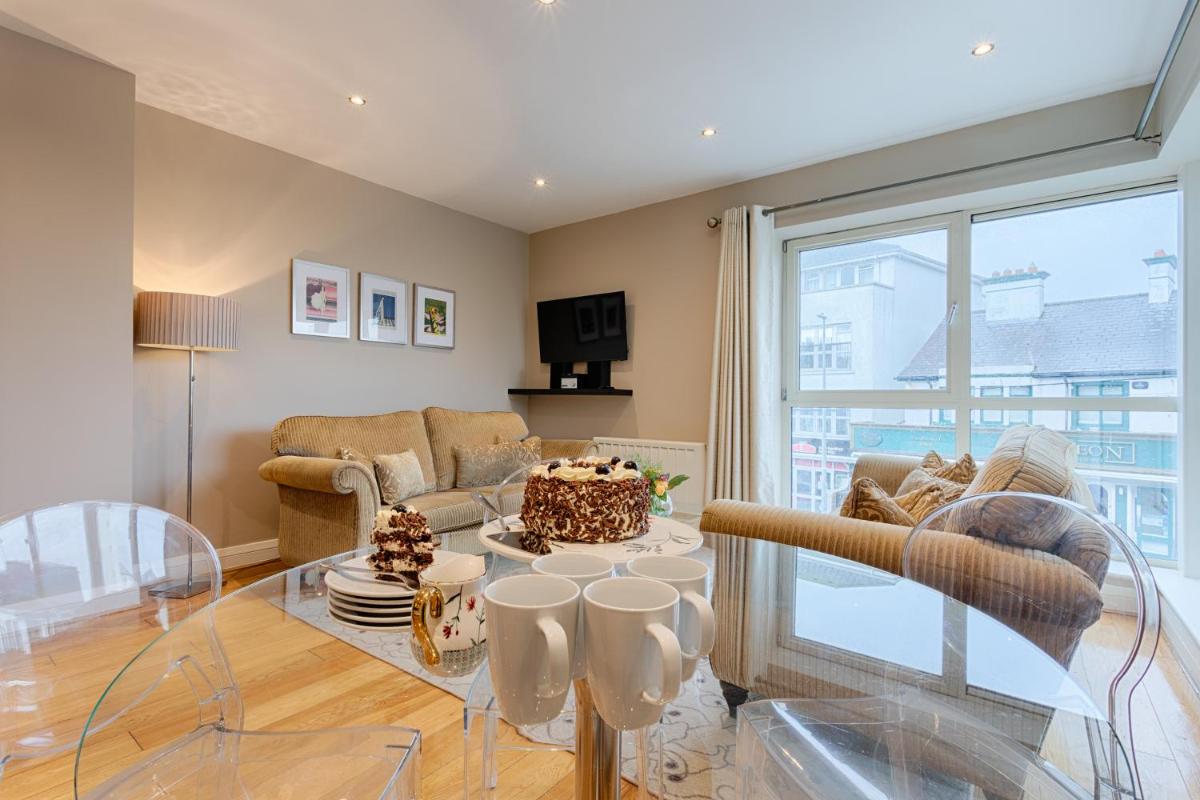 Jameson Court Apartments - Housity
