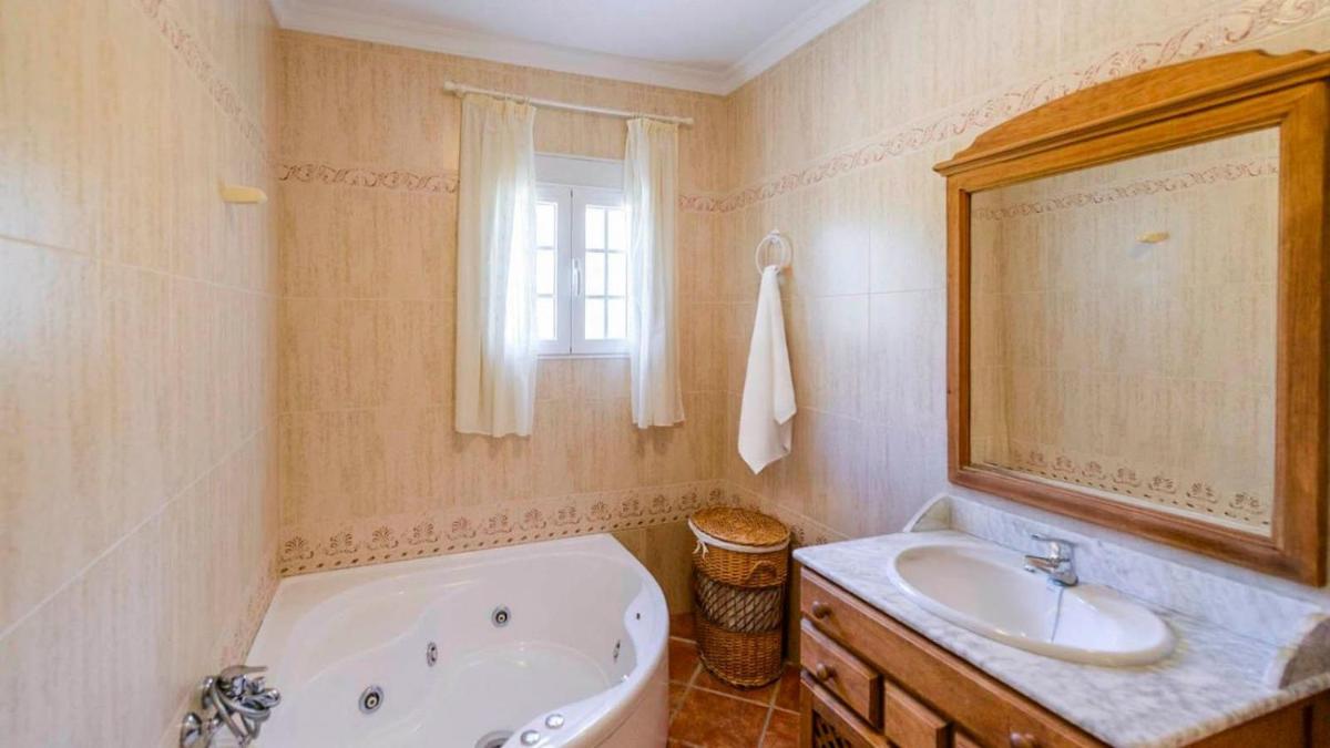 Villa Jose y Ana Antequera - La Joya by Ruralidays - Housity