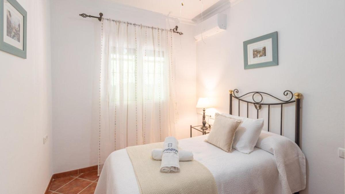 Villa Jose y Ana Antequera - La Joya by Ruralidays - Housity