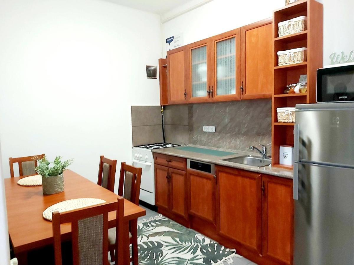 Léna Apartman - Eger - Housity