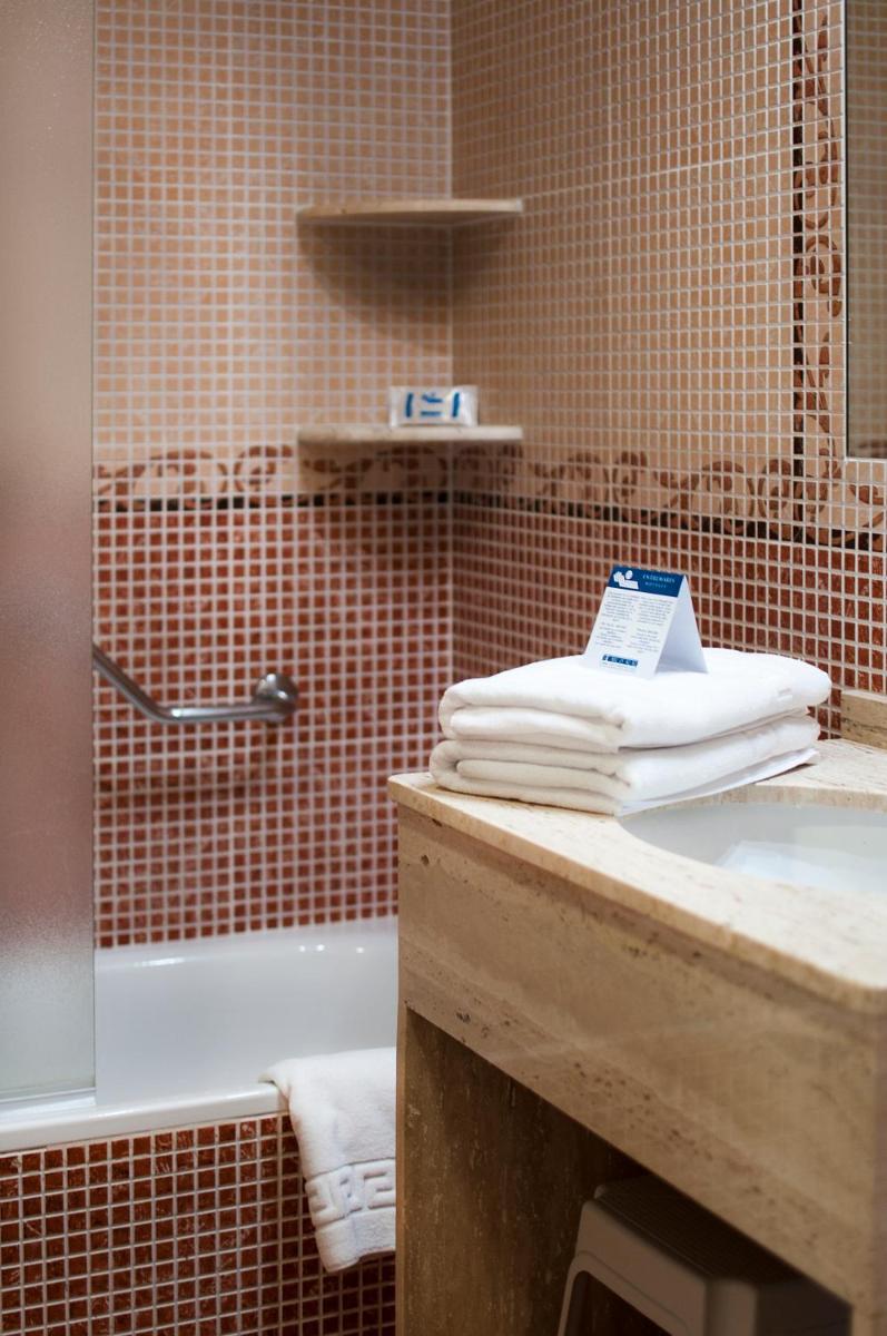 Un baño de Hotel & Spa Entremares