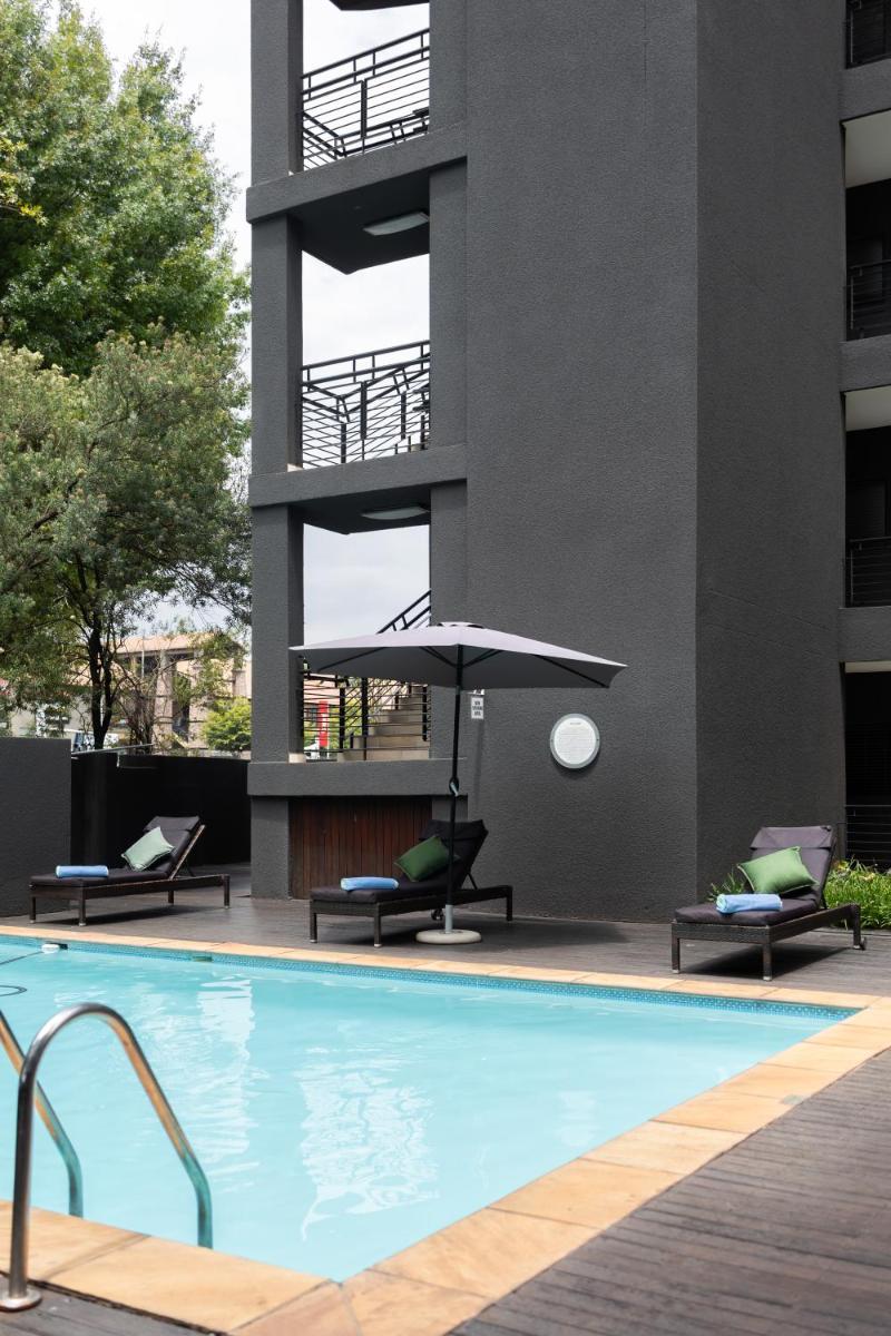 The Nicol Hotel and Apartments - Housity