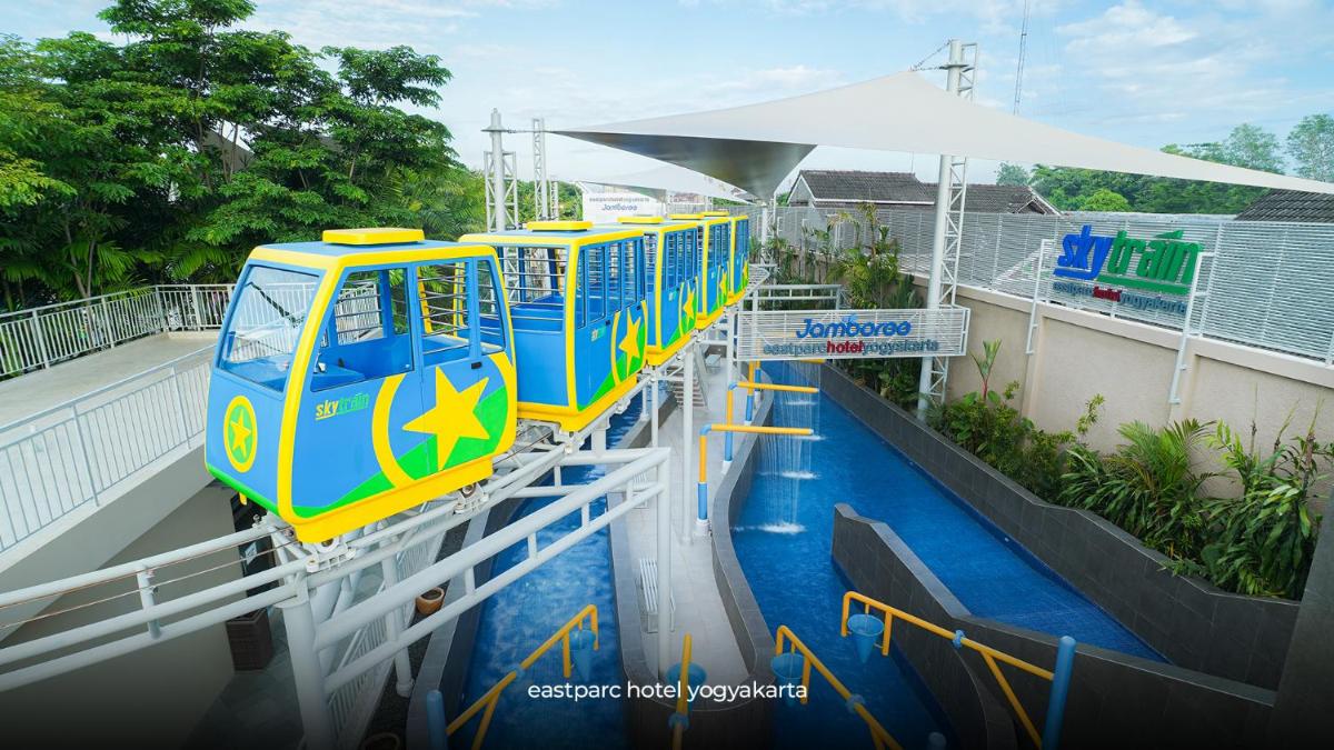 Eastparc Hotel Yogyakarta - Housity