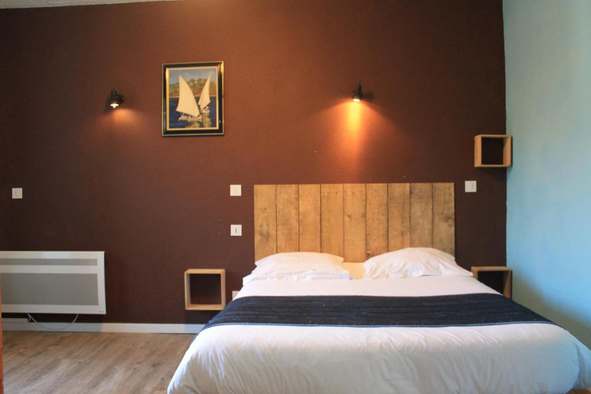 Logis Hôtel Le Saint Clément - Housity