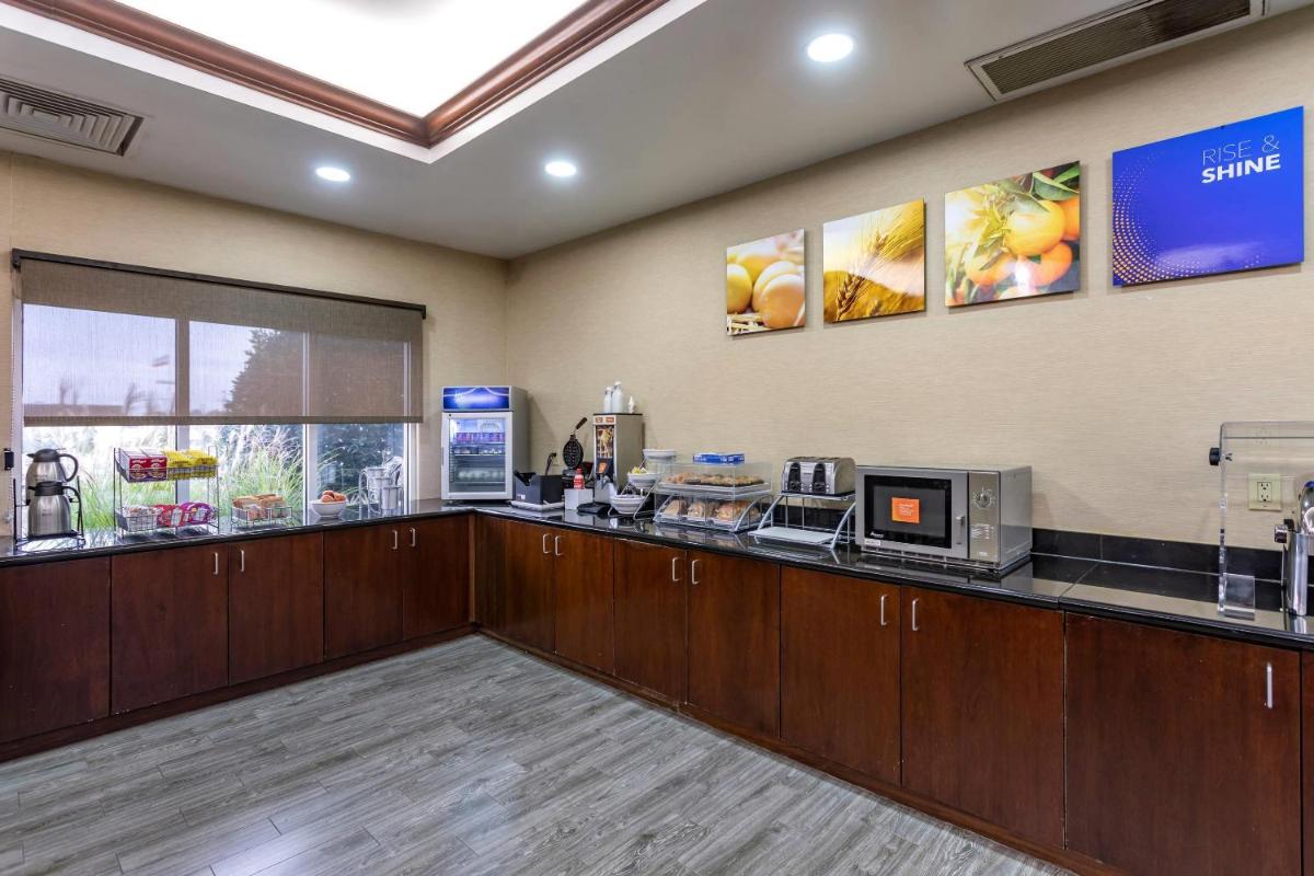 Comfort Suites Olive Branch - Memphis South - Housity