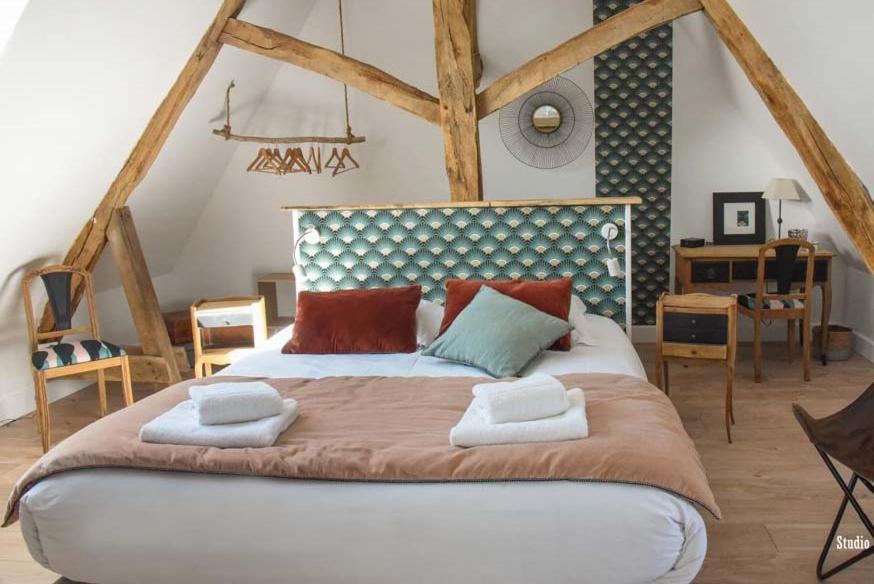 Gite & Chambre d'hotes ClosSaintJoseph - Jacuzzi, Sauna & Piscine ext chauffée - Housity