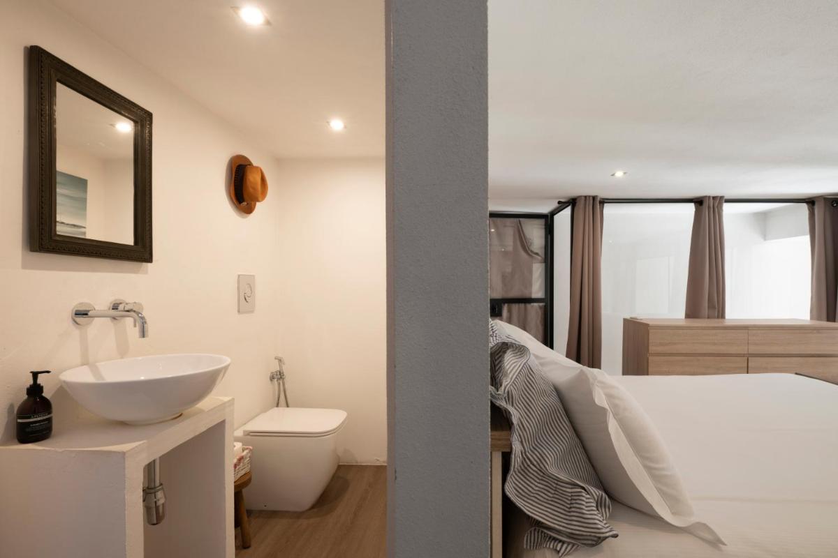Fra Cielo e Mare Boutique Rooms - Housity