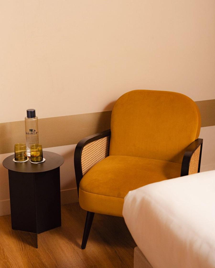 Coin salon dans l'établissement Hôtel Artemisia Montmartre