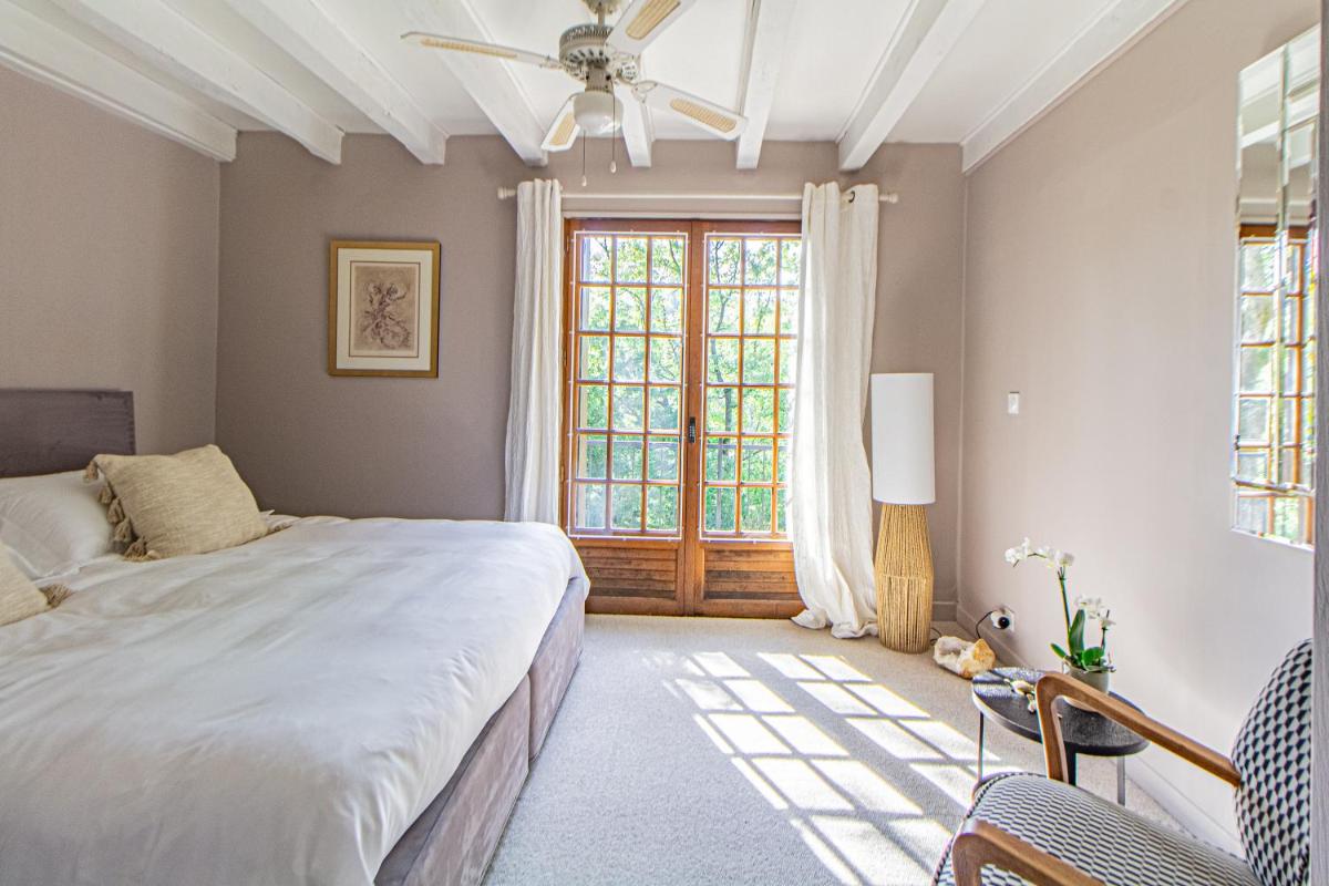 Lake House Catus - Housity
