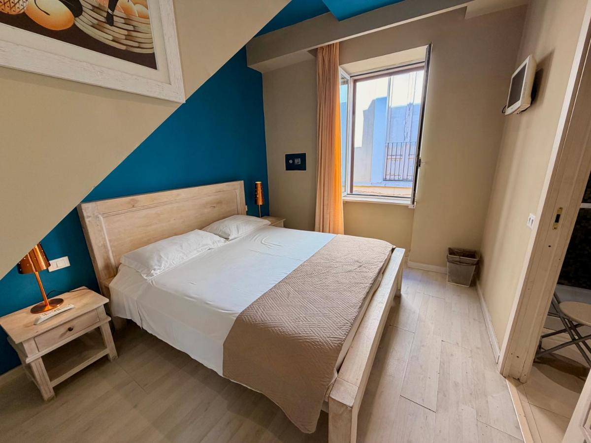 White House - Housity