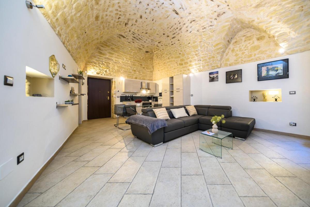 NG Collection Piazza Castello - Housity