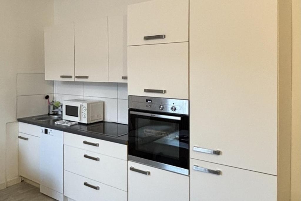 Apartment 41 Citynah, Bad extern, einfache Ausstattung - Housity