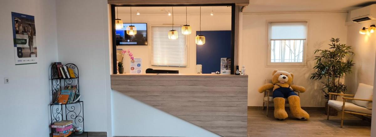Brit Hotel Clermont-lʼHérault - Housity