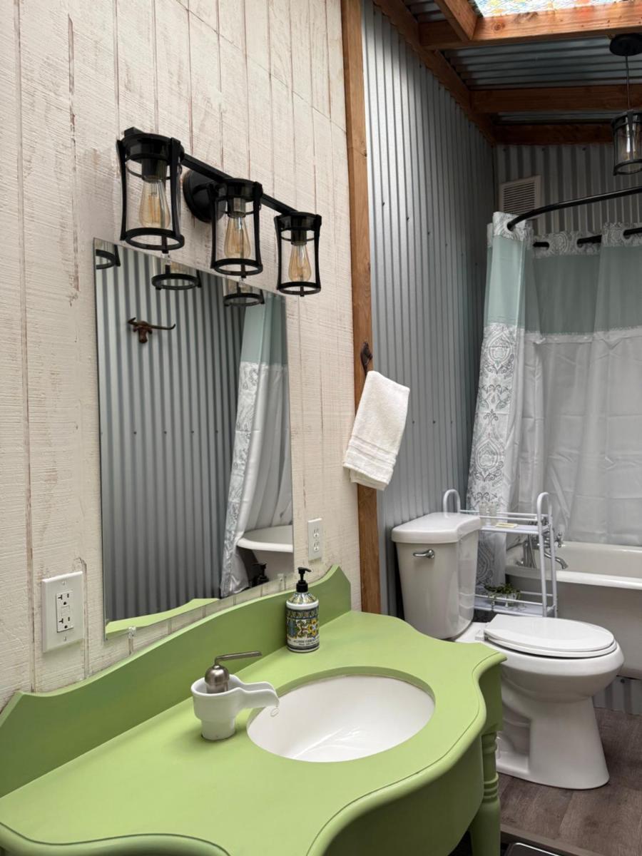 Z Ranch - Housity