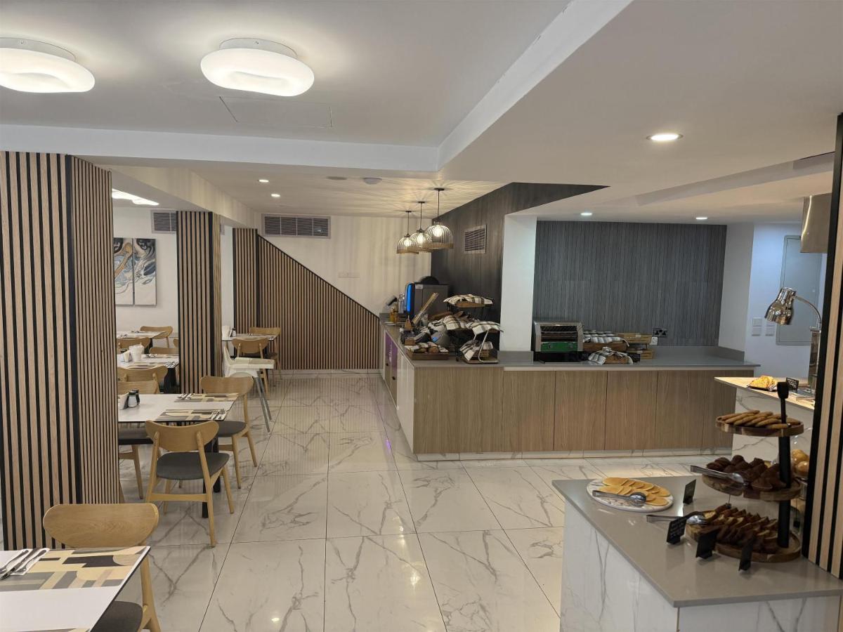 Best Western Plus Larco Hotel - Housity