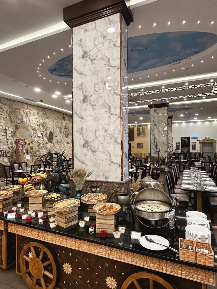 Petra Canyon Hotel - Housity