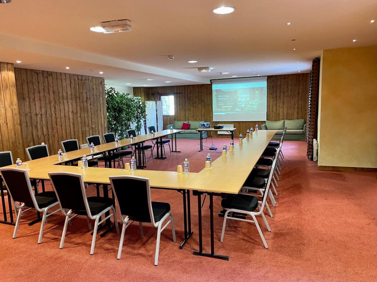 Espace de conférence ou salle de réunion dans l'établissement Hôtel Village Montana by Les Etincelles