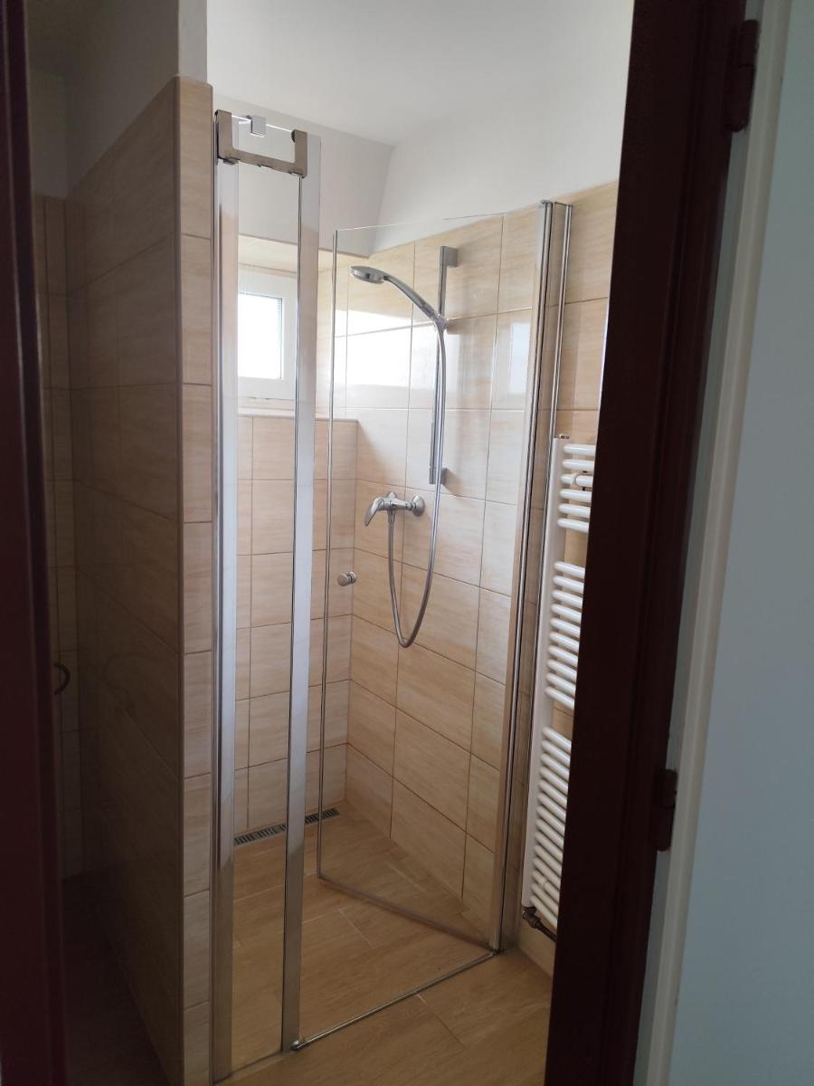 Apartmán Na Skále - Housity
