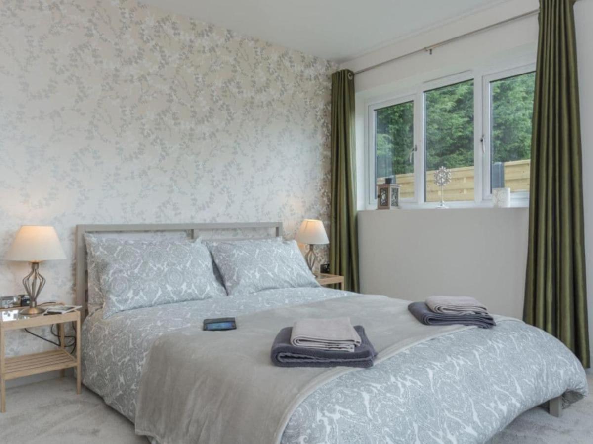 4 Bed in Henley-in-Arden oc-l30381 - Housity