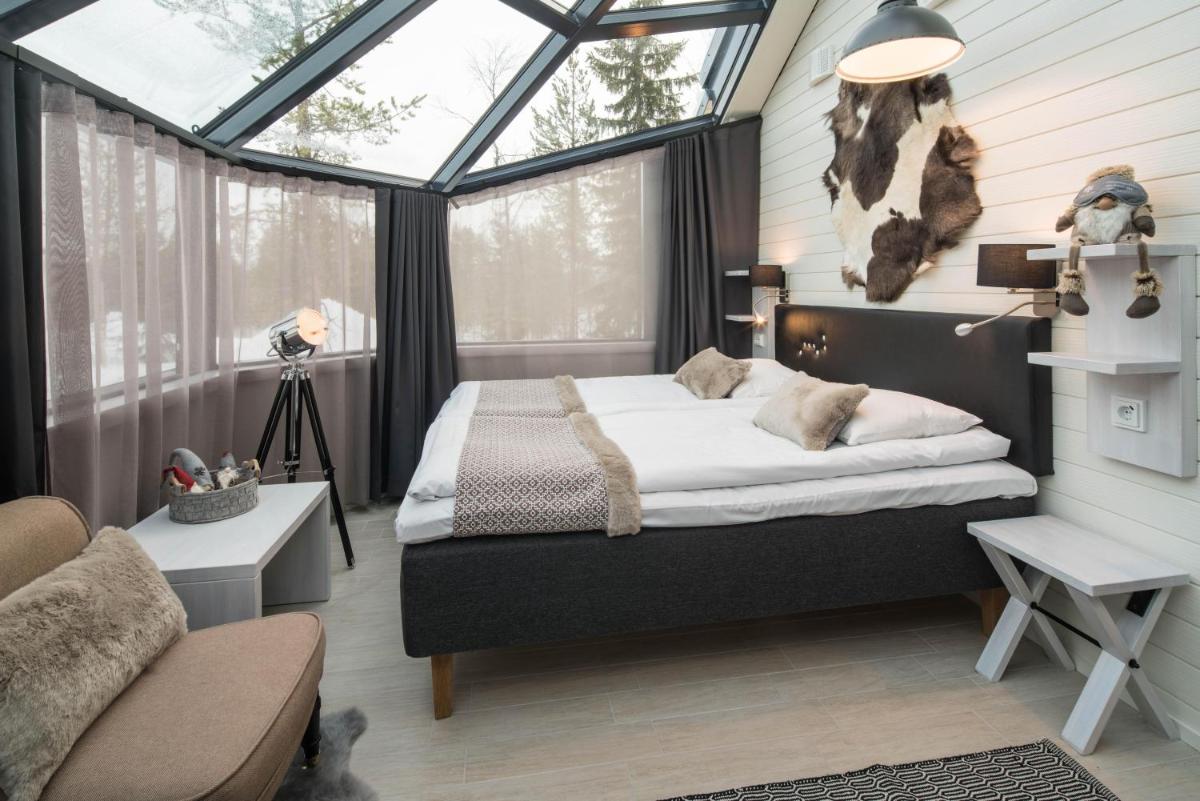 Santa's Igloos Arctic Circle - Housity