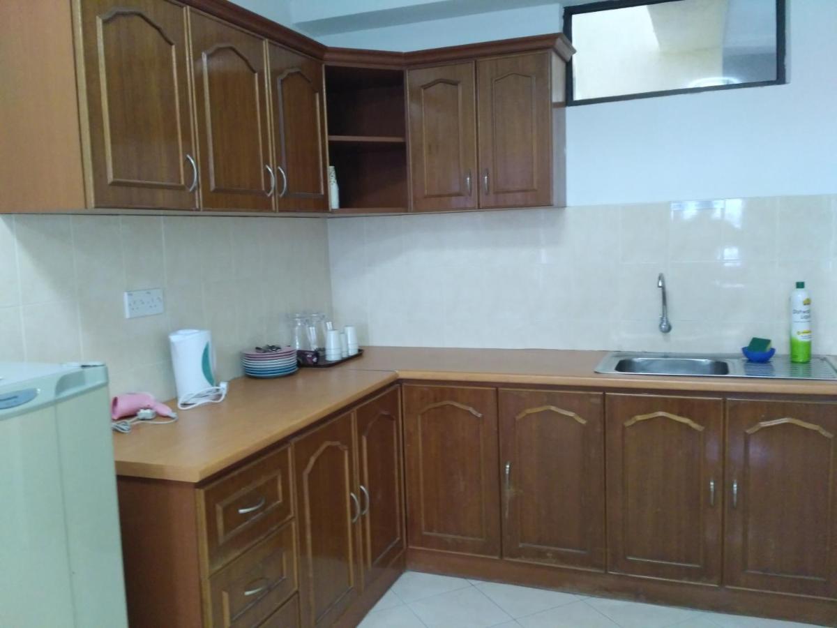 Suitetrails - Lumut Apartment