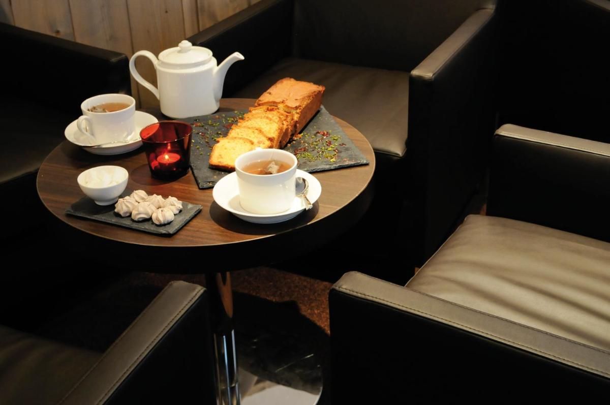 Nourriture dans l'hôtel ou à proximité