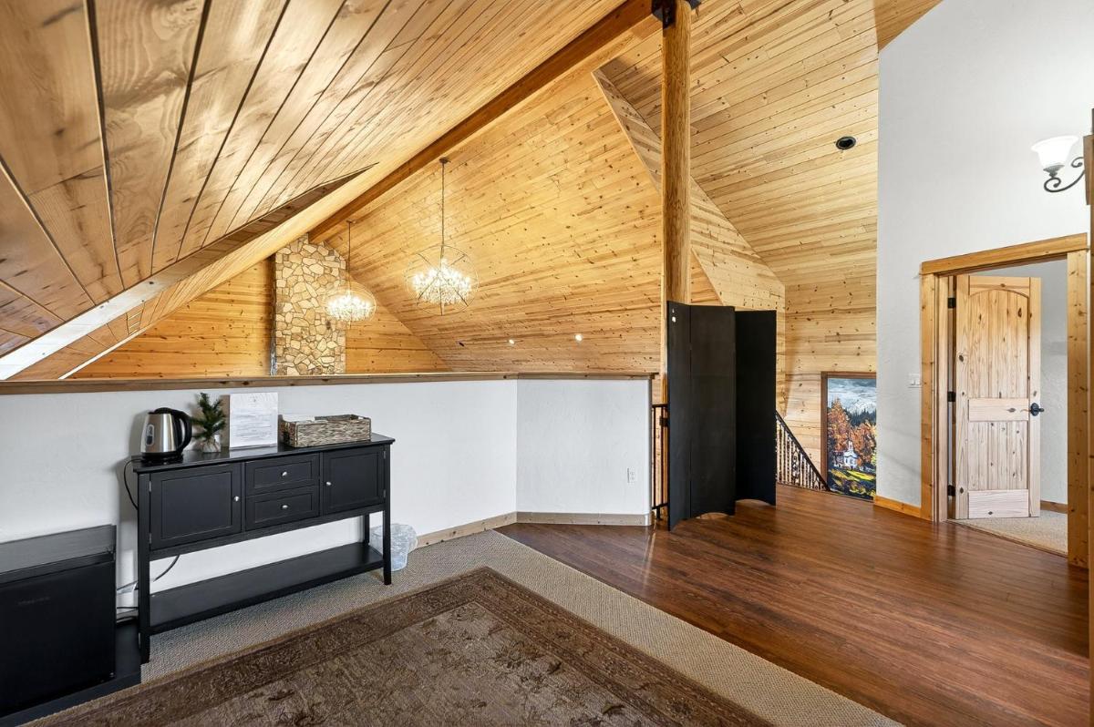 Franziska Haus - Housity