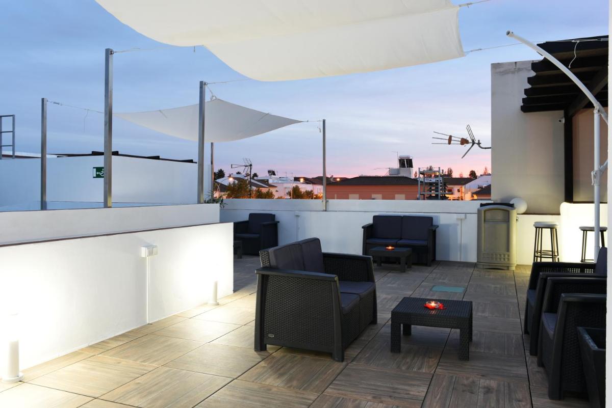 Hostal Boutique El Patio Lepe - Housity