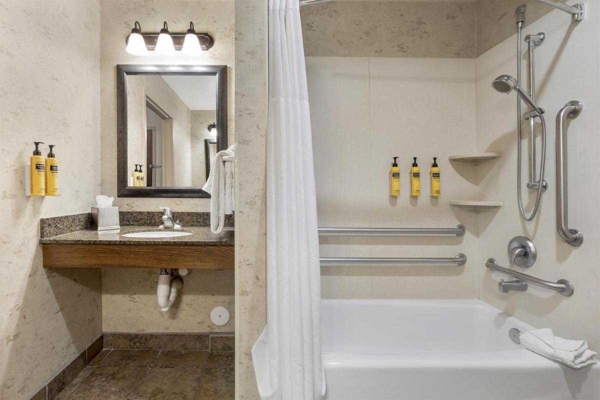 Best Western PLUS Bryce Canyon Grand Hotel - Housity