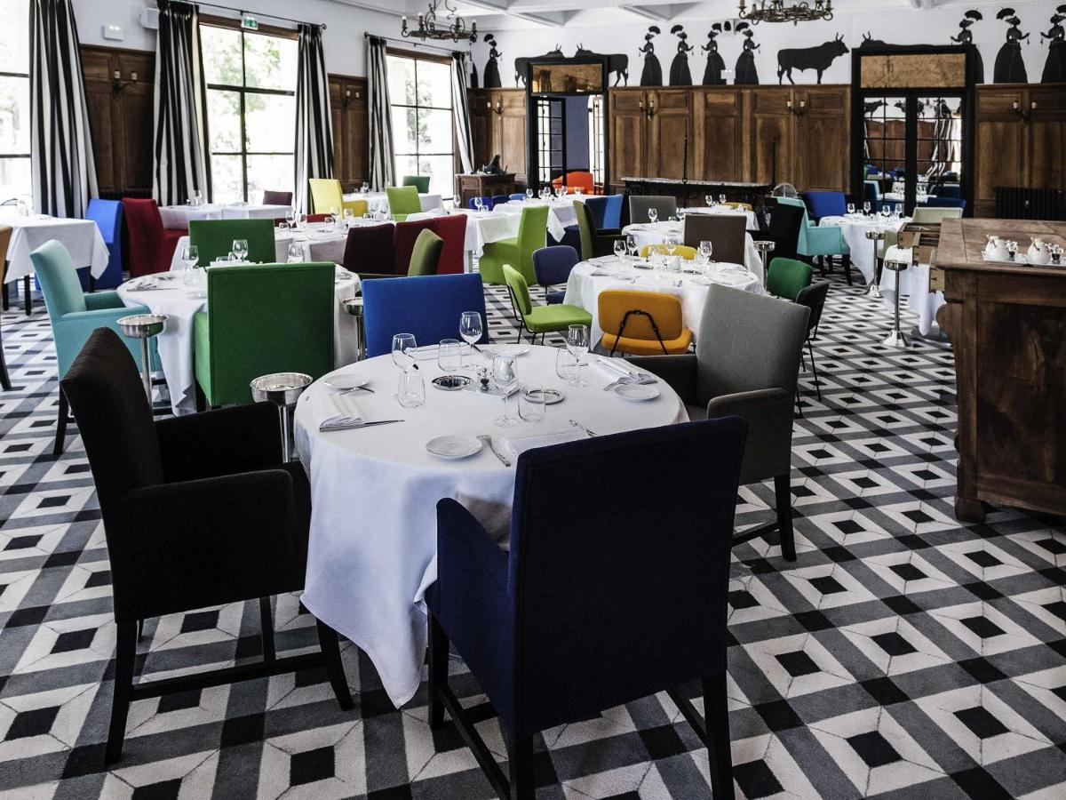 Restaurant ou autre lieu de restauration dans l'établissement Jules César Hotel & Spa Arles - MGallery Collection