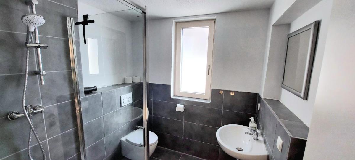 Alpenrose Ferienwohnung - Housity