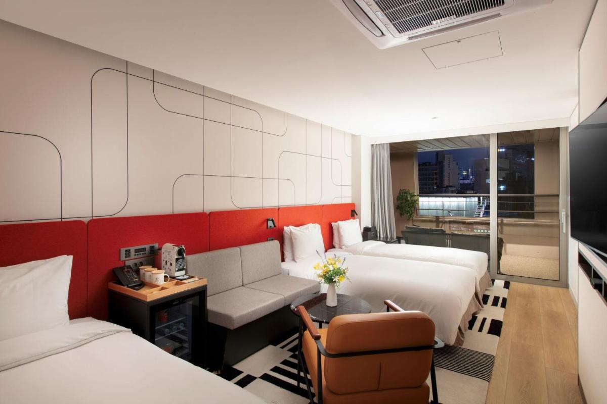 Hotel PJ Myeongdong - Hizvo