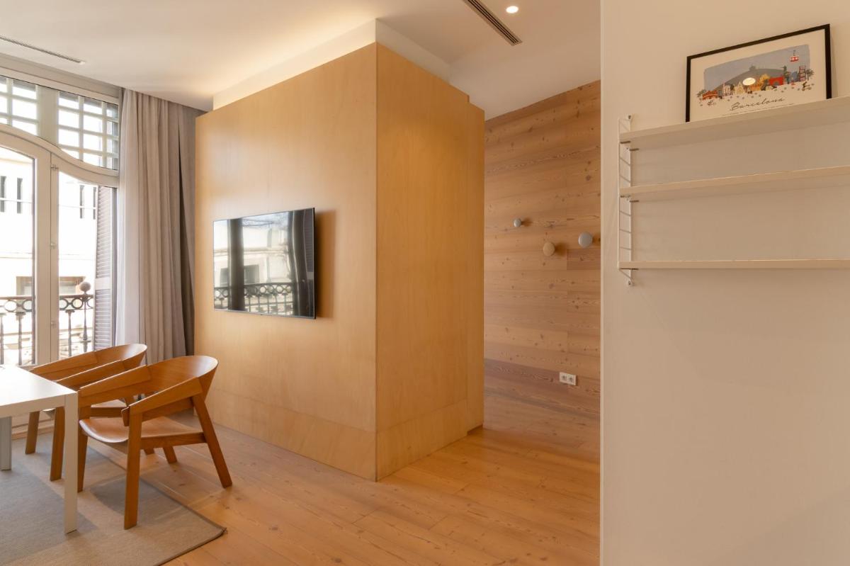Gòtic by The 5ve Soul - Housity