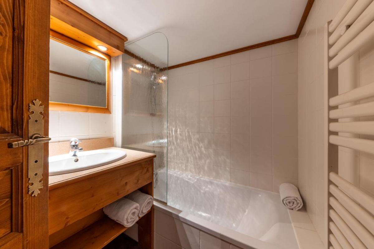 Salle de bains dans l'établissement Résidences Village Montana by Les Etincelles
