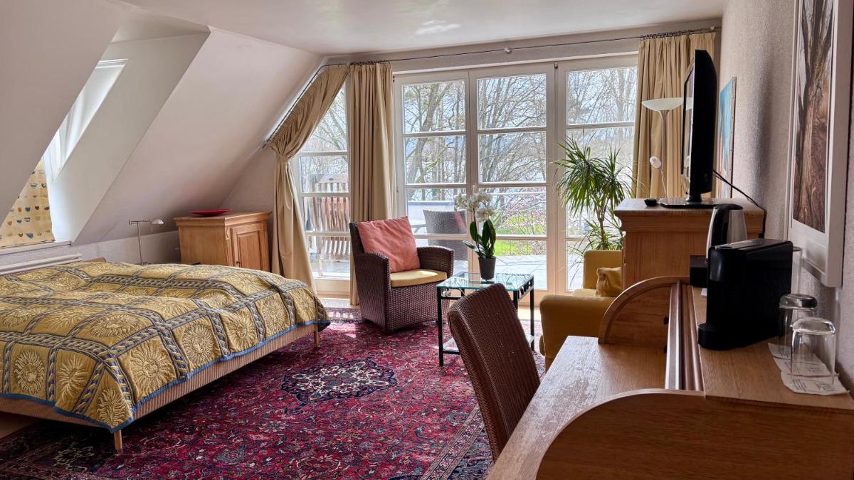 ArtVilla am See - offen April bis August 2025 - Housity